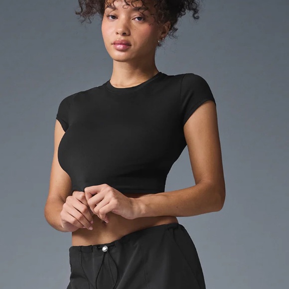 Alo soft cropped tee - Picture 1 of 3